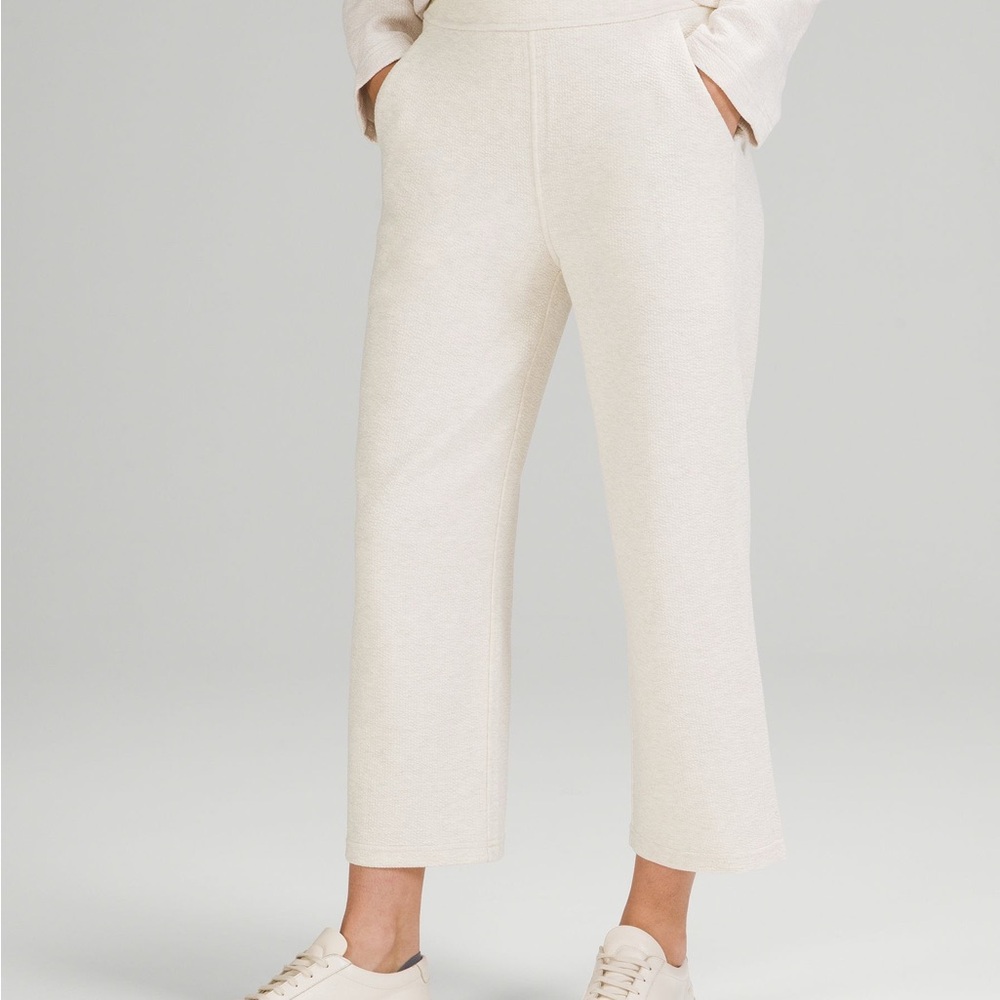 Lululemon RIBBED STRAIGHT LEG SUPER-HIGH-RISE CROP 23"